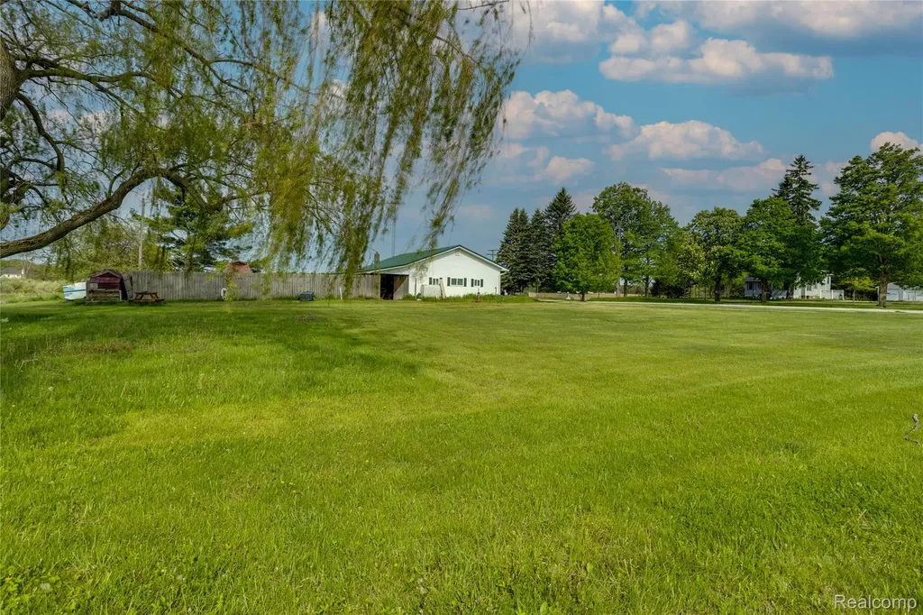 6373 Norman Road Grant Township MI 48032