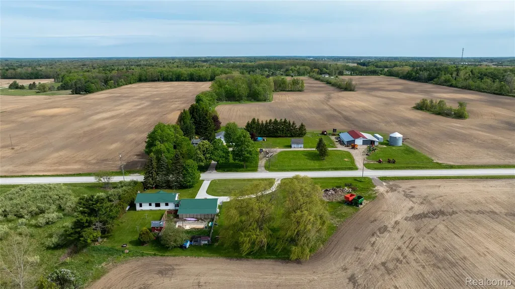 6373 Norman Road Grant Township MI 48032
