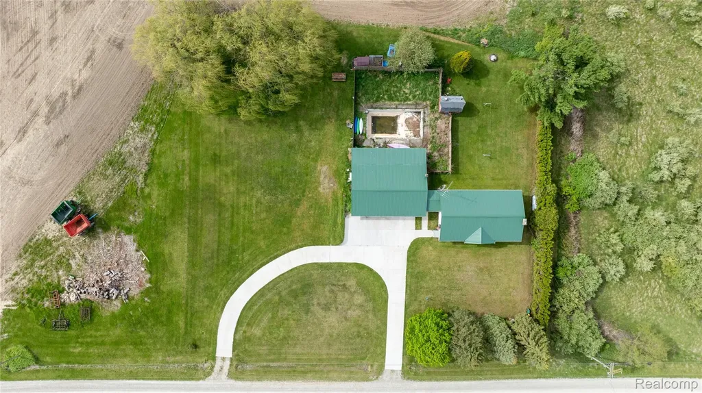6373 Norman Road Grant Township MI 48032