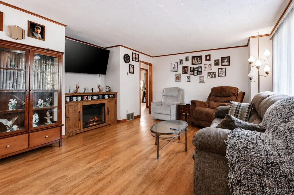 6373 Norman Road Grant Township MI 48032