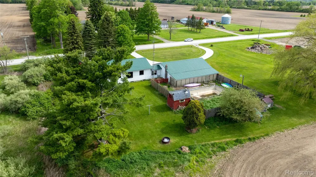 6373 Norman Road Grant Township MI 48032
