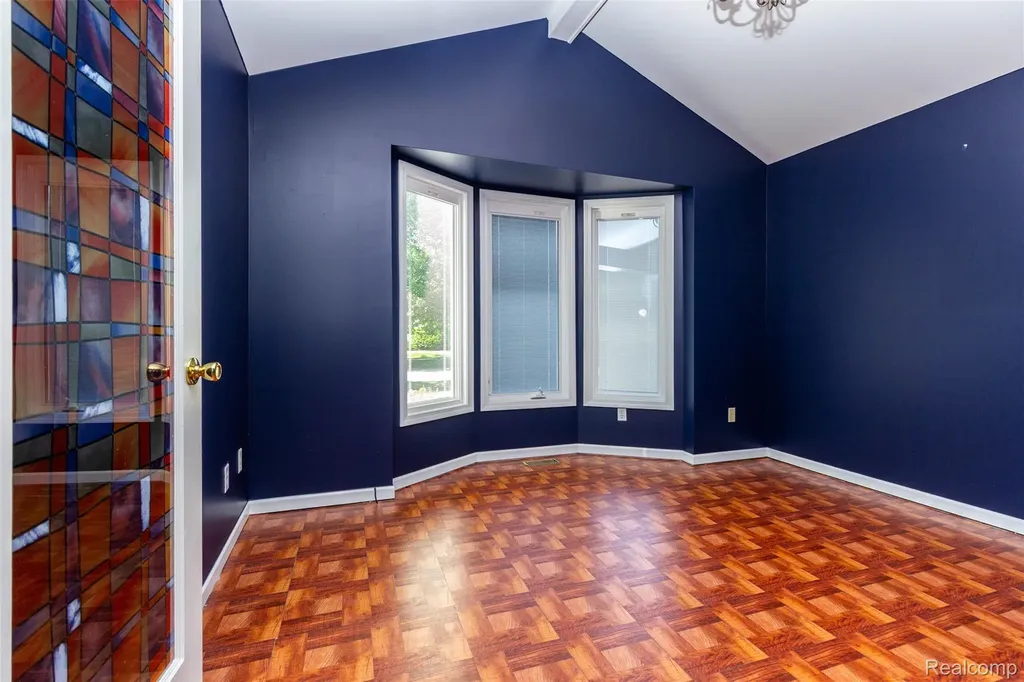 14016 Strathmore Drive Shelby Charter Township MI 48315