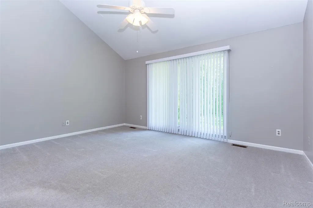 14016 Strathmore Drive Shelby Charter Township MI 48315