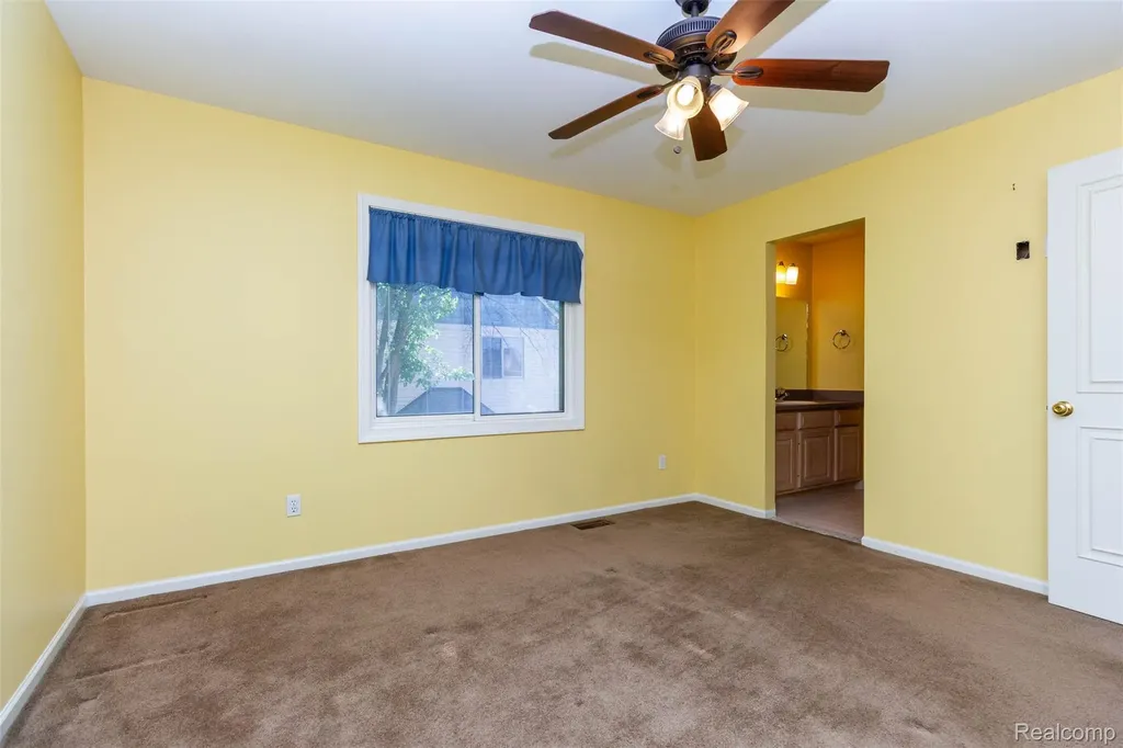 14016 Strathmore Drive Shelby Charter Township MI 48315
