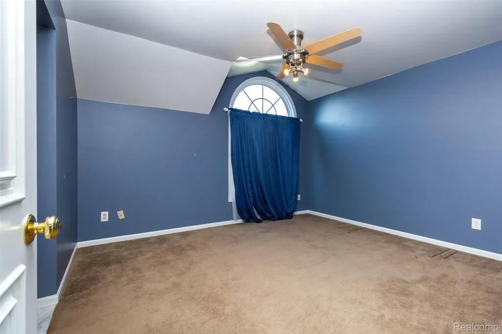 14016 Strathmore Drive Shelby Charter Township MI 48315