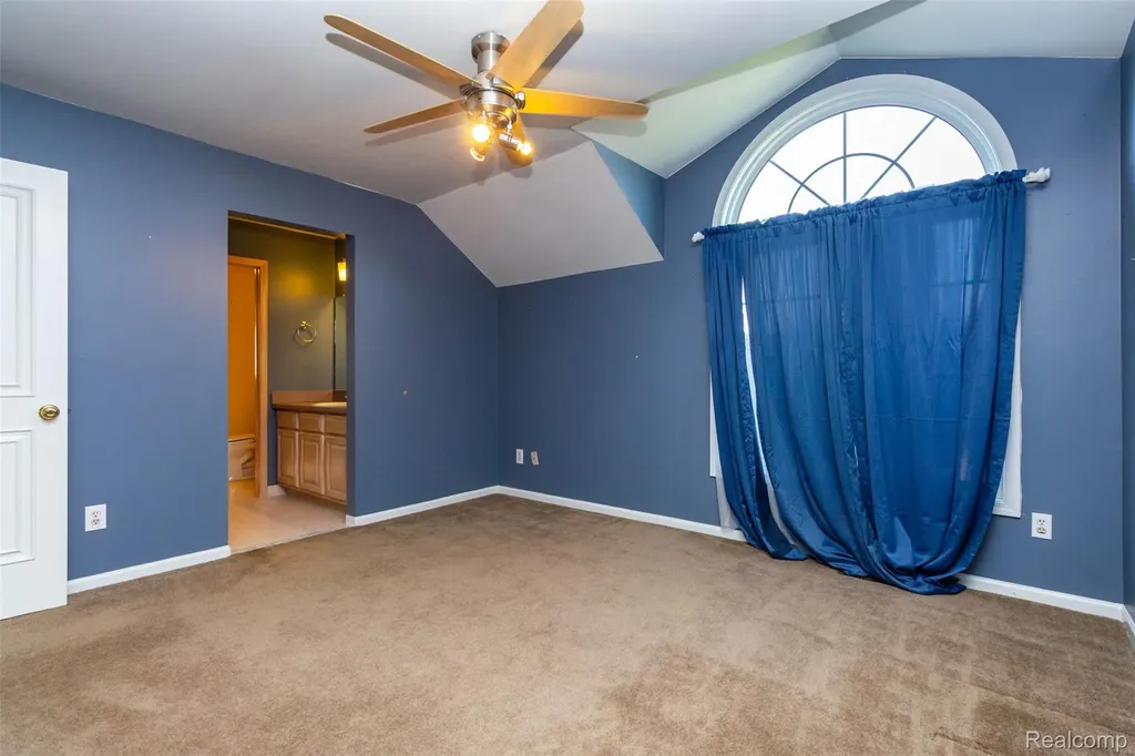14016 Strathmore Drive Shelby Charter Township MI 48315