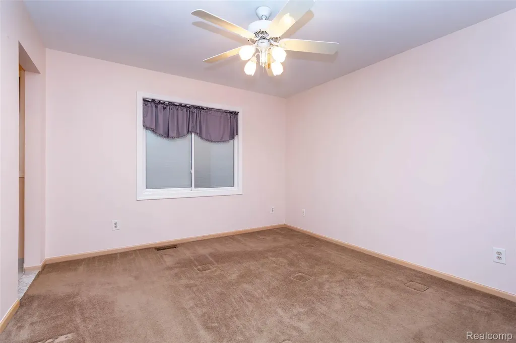 14016 Strathmore Drive Shelby Charter Township MI 48315