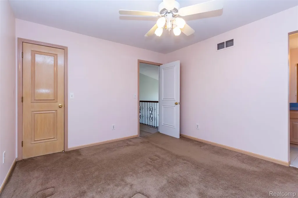 14016 Strathmore Drive Shelby Charter Township MI 48315