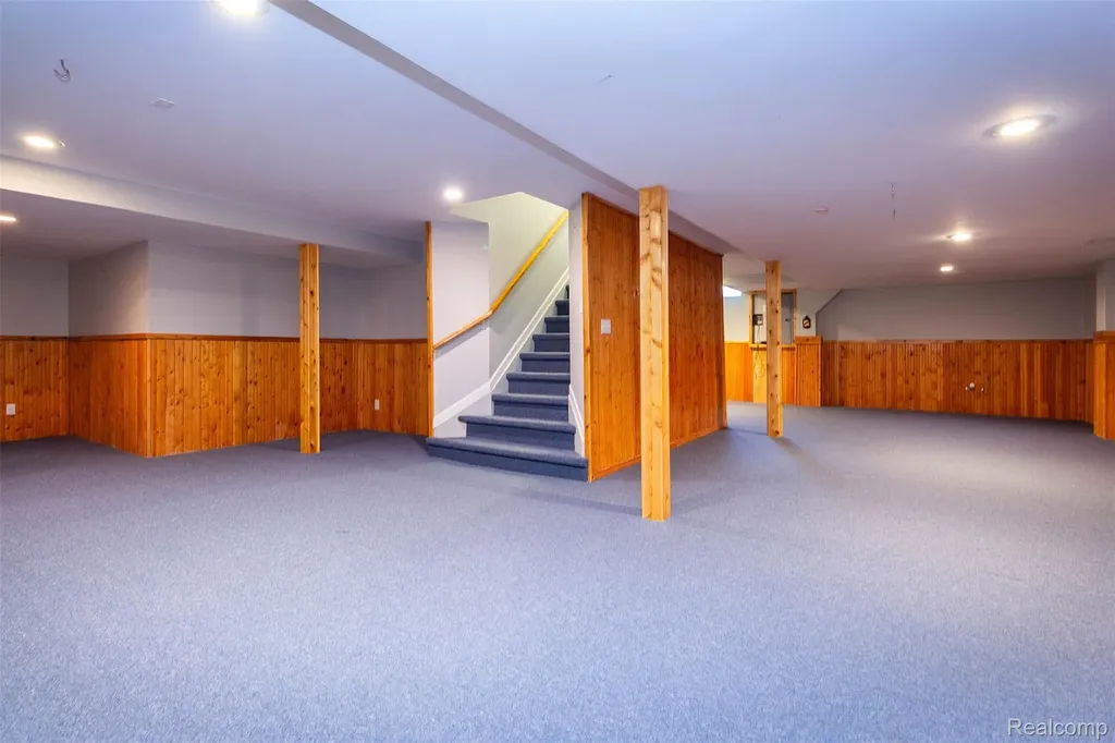 14016 Strathmore Drive Shelby Charter Township MI 48315