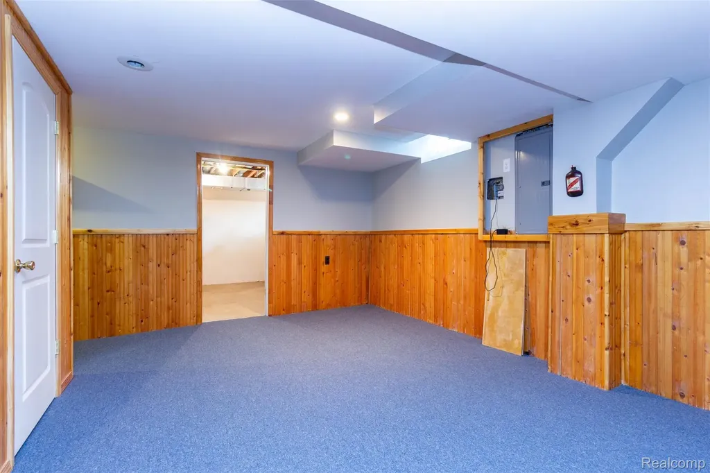 14016 Strathmore Drive Shelby Charter Township MI 48315