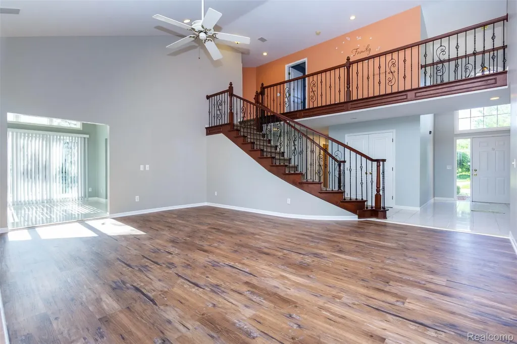 14016 Strathmore Drive Shelby Charter Township MI 48315