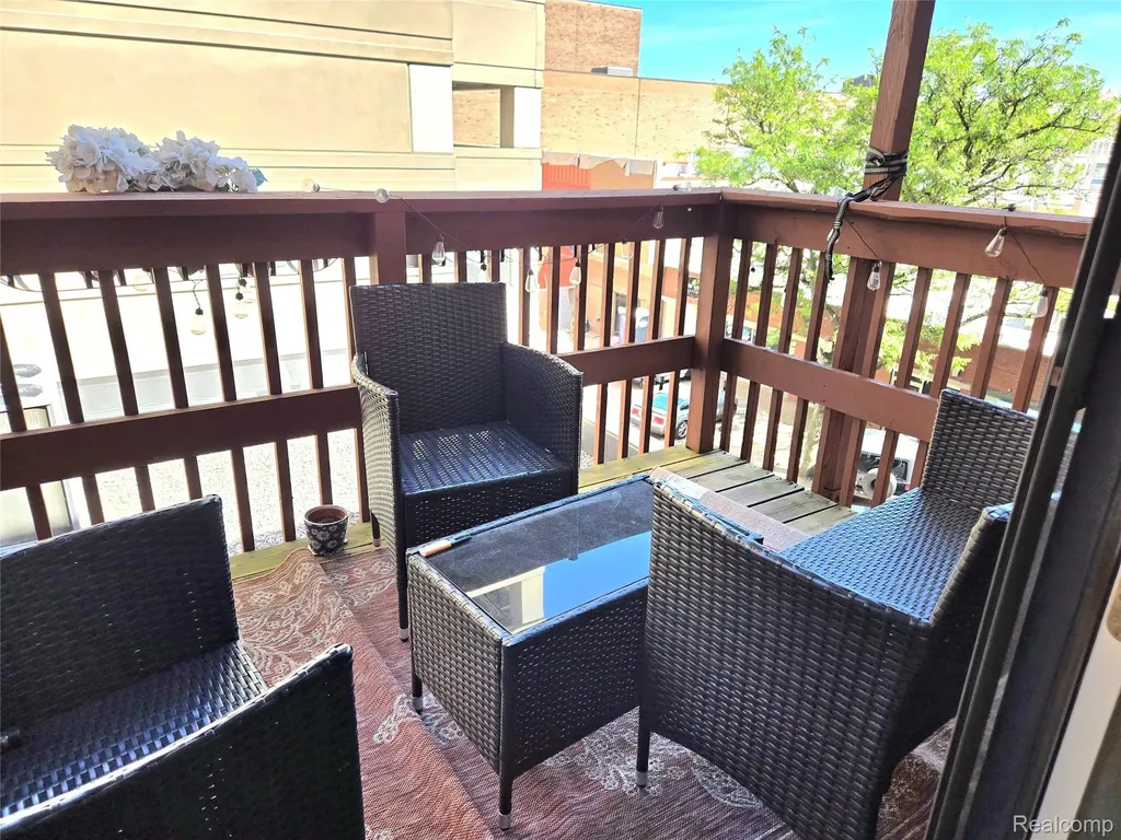 220 Mac Avenue East Lansing City MI 48823