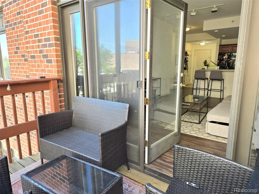220 Mac Avenue East Lansing City MI 48823