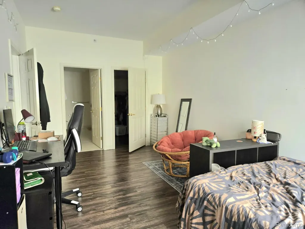 220 Mac Avenue East Lansing City MI 48823