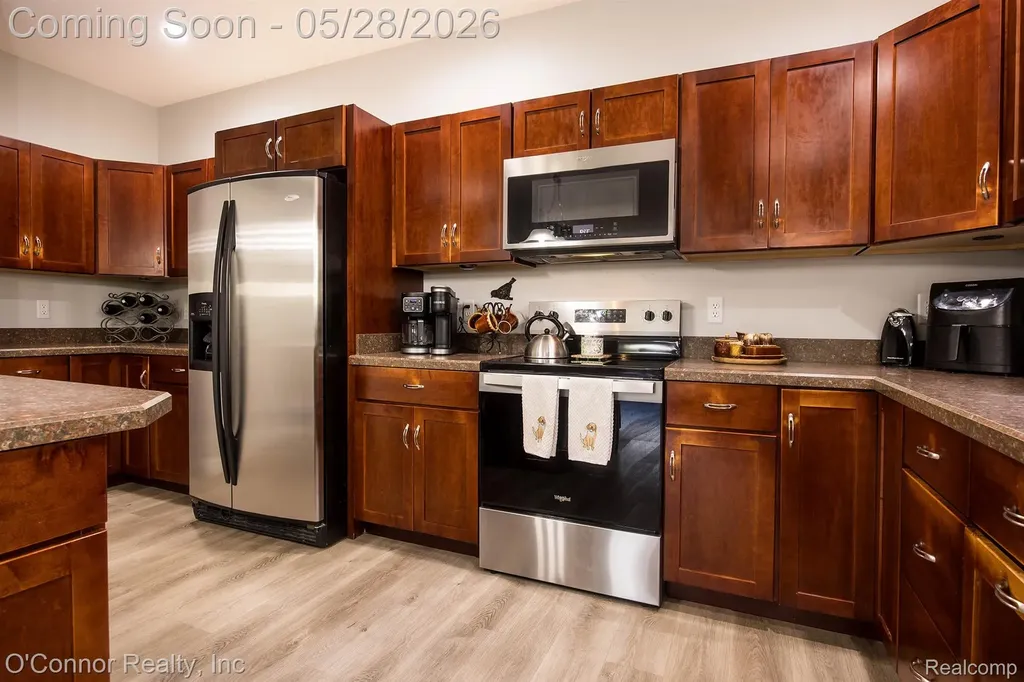 910 Hunter Court Marysville City MI 48040