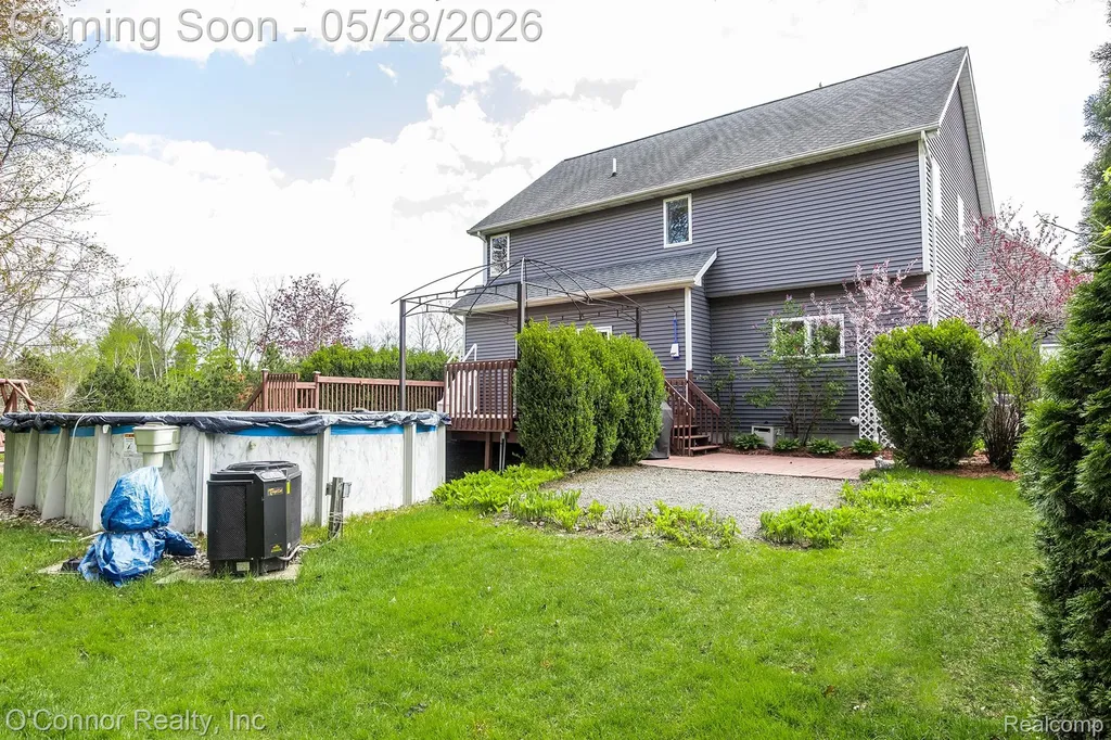 910 Hunter Court Marysville City MI 48040