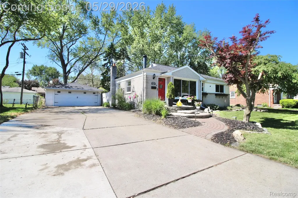 29505 Minton Street Livonia City MI 48150
