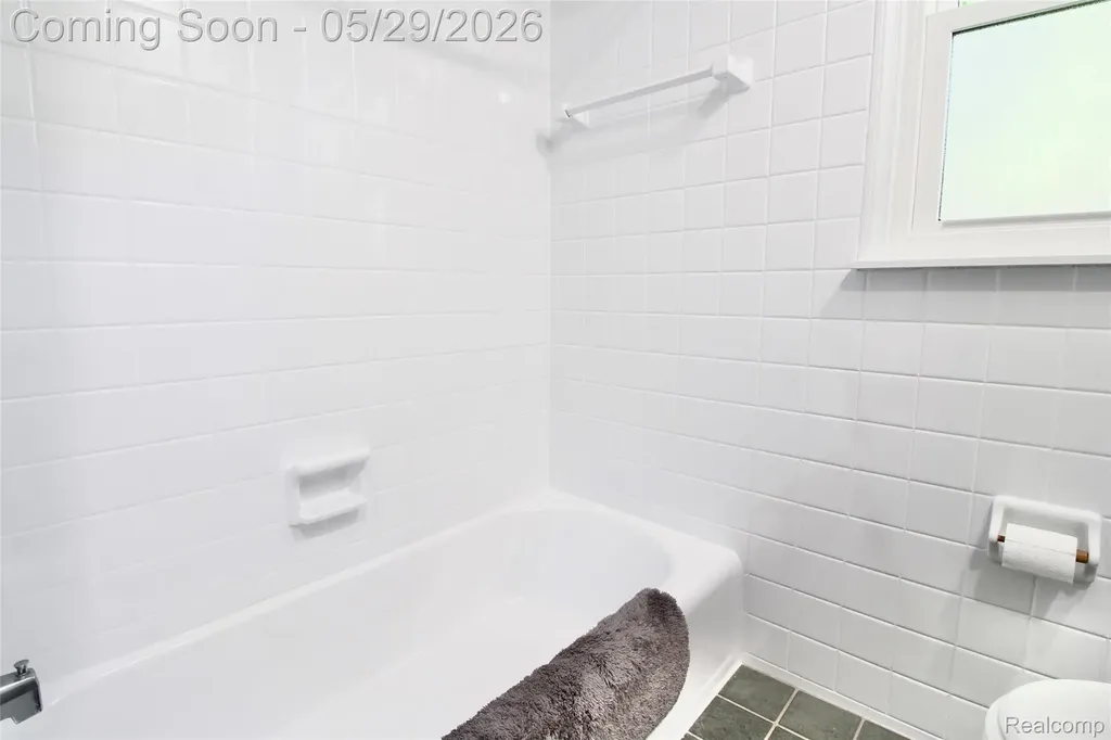 29505 Minton Street Livonia City MI 48150
