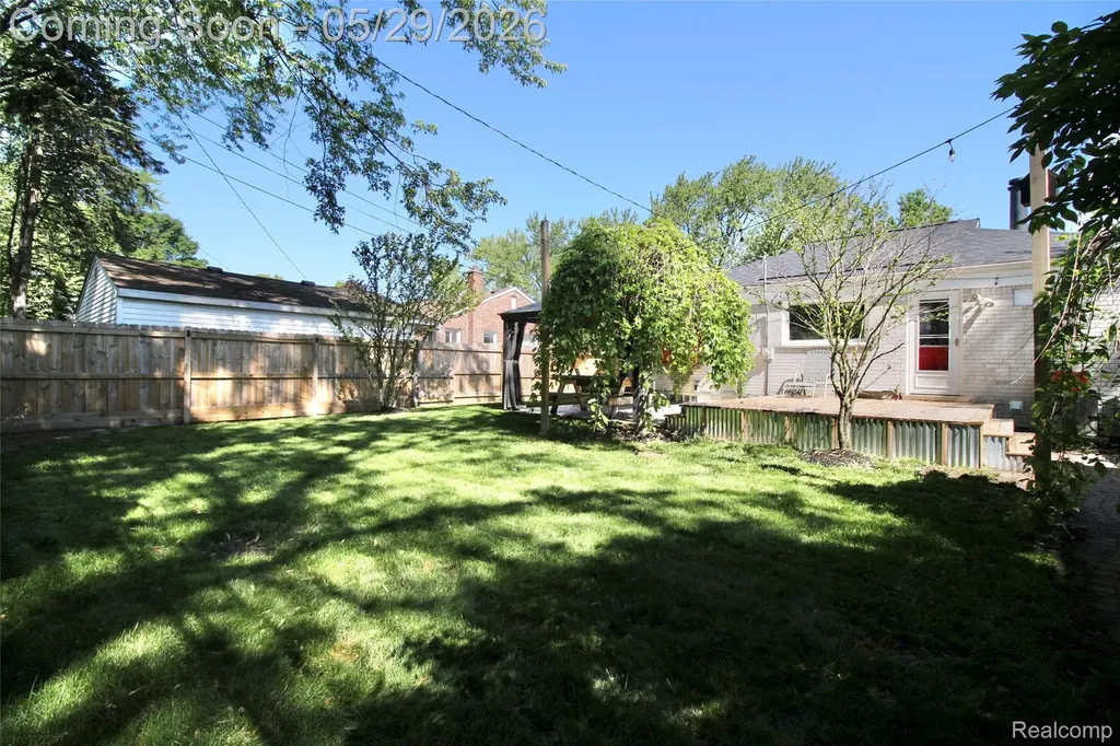 29505 Minton Street Livonia City MI 48150