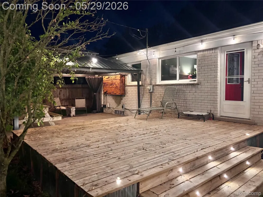 29505 Minton Street Livonia City MI 48150
