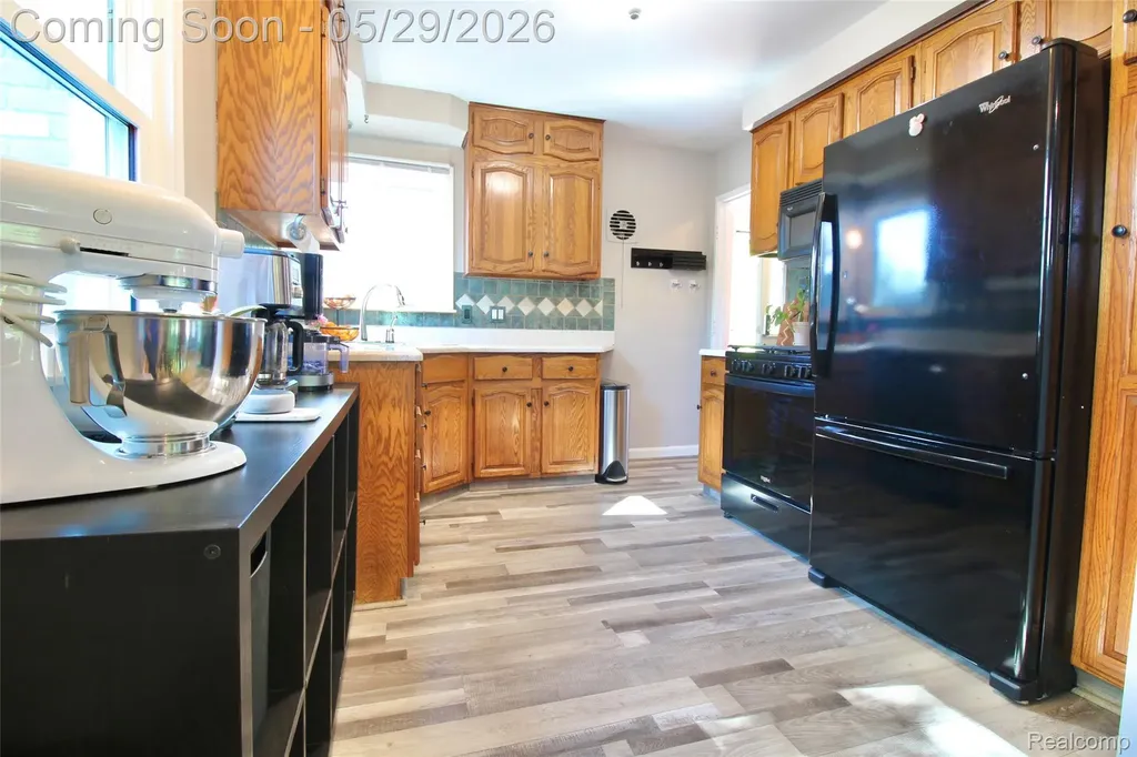 29505 Minton Street Livonia City MI 48150