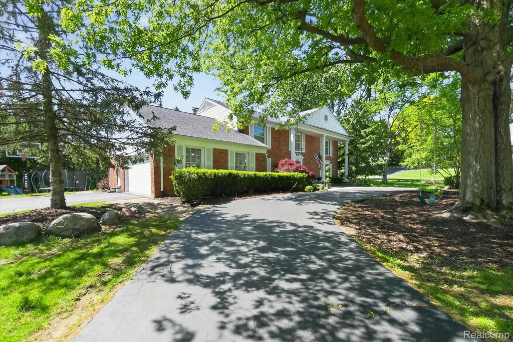 4121 Antique Lane Bloomfield Hills City MI 48302