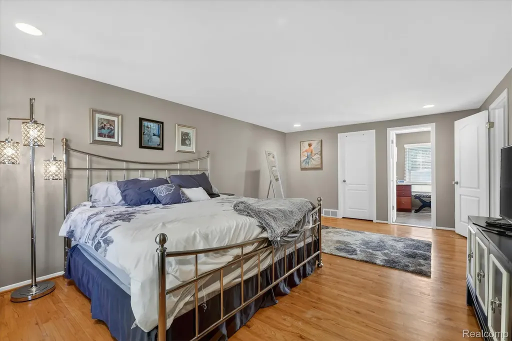 4121 Antique Lane Bloomfield Hills City MI 48302