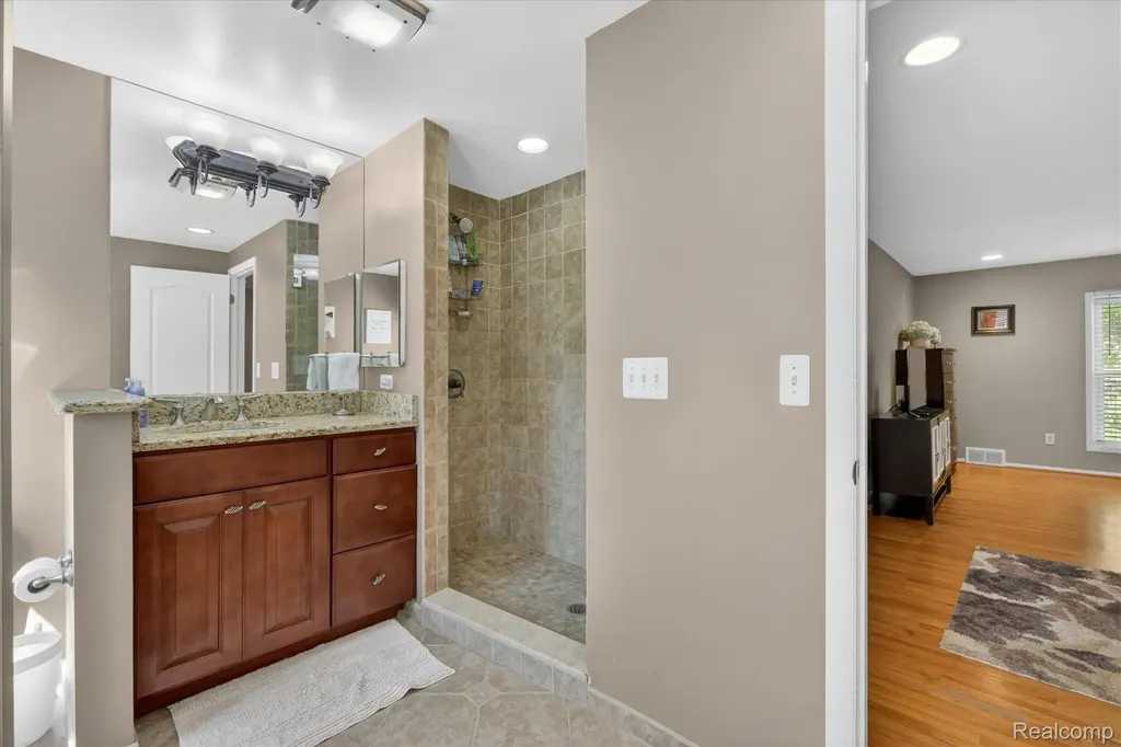 4121 Antique Lane Bloomfield Hills City MI 48302