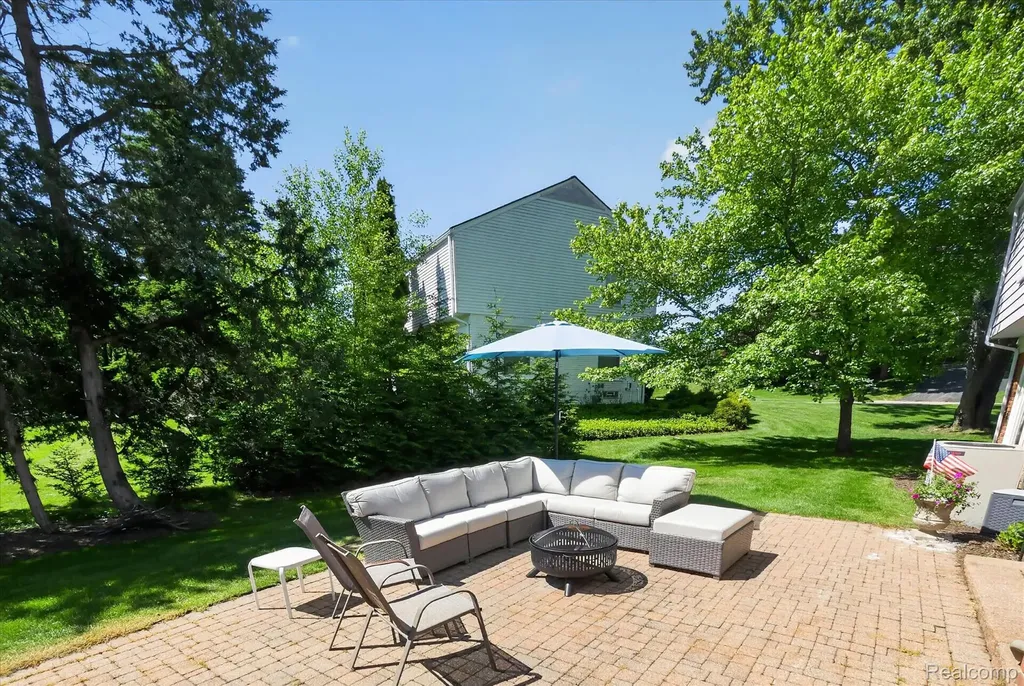 4121 Antique Lane Bloomfield Hills City MI 48302