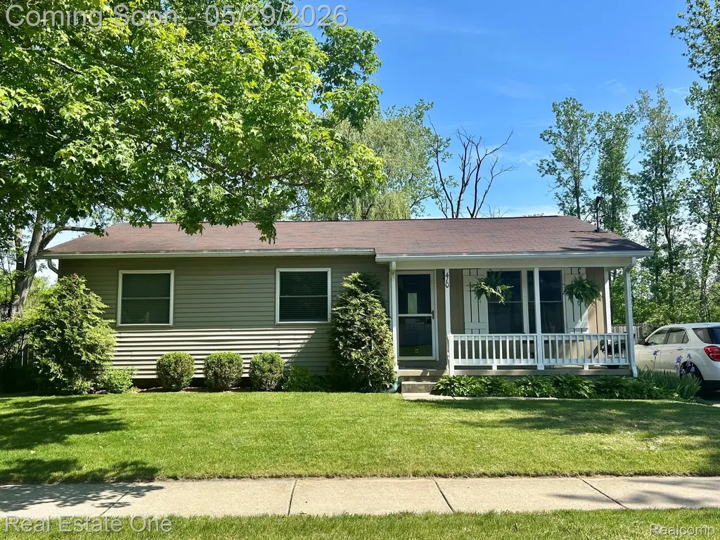 410 North Street Holly Village MI 48442
