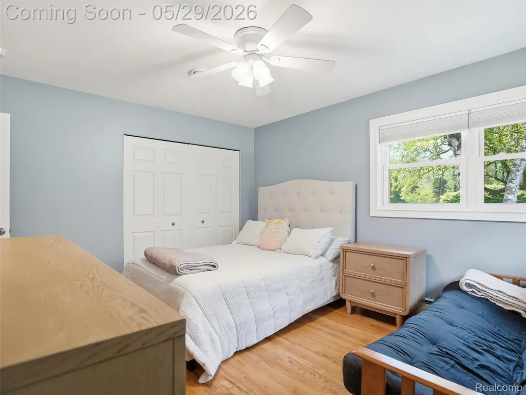 10839 9 Mile Road Green Oak Township MI 48189