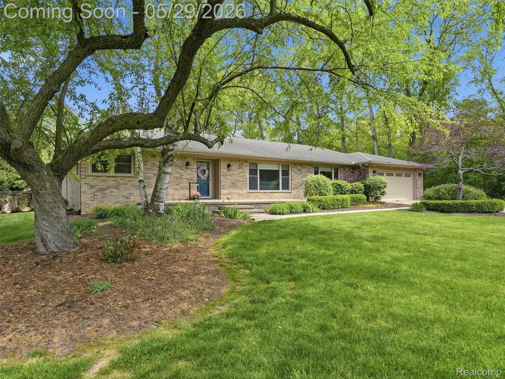 10839 9 Mile Road Green Oak Township MI 48189