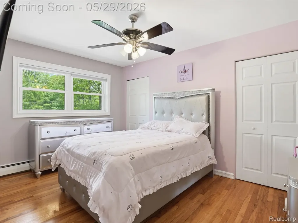 10839 9 Mile Road Green Oak Township MI 48189