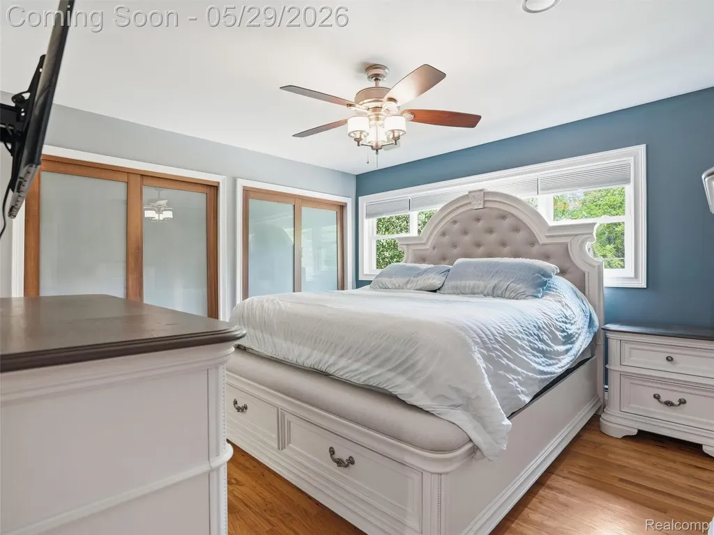 10839 9 Mile Road Green Oak Township MI 48189
