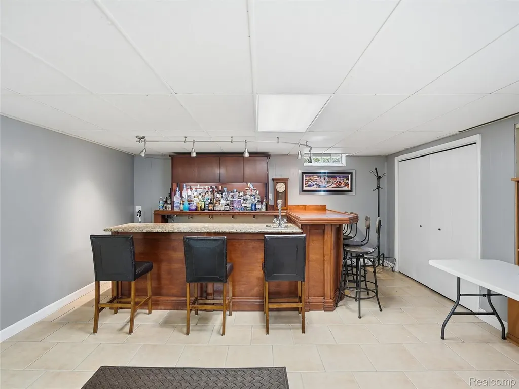 10839 9 Mile Road Green Oak Township MI 48189