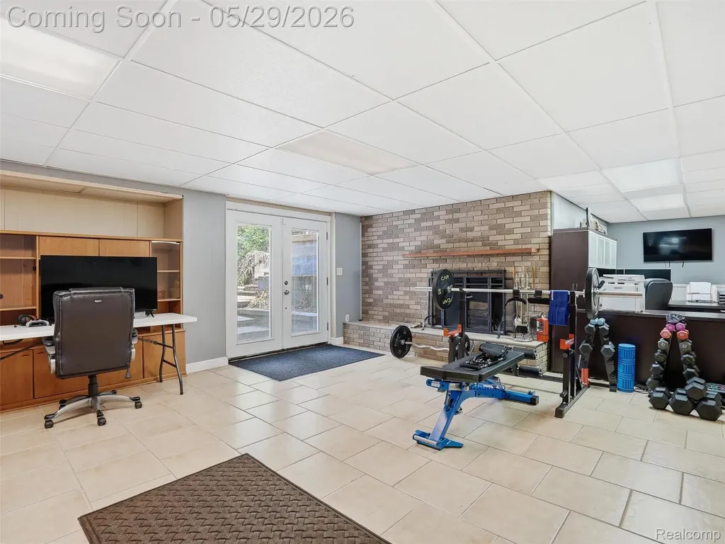 10839 9 Mile Road Green Oak Township MI 48189