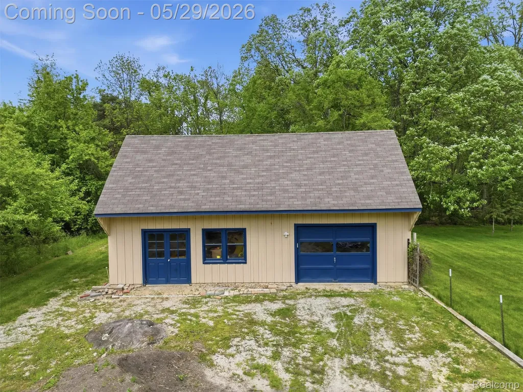 10839 9 Mile Road Green Oak Township MI 48189