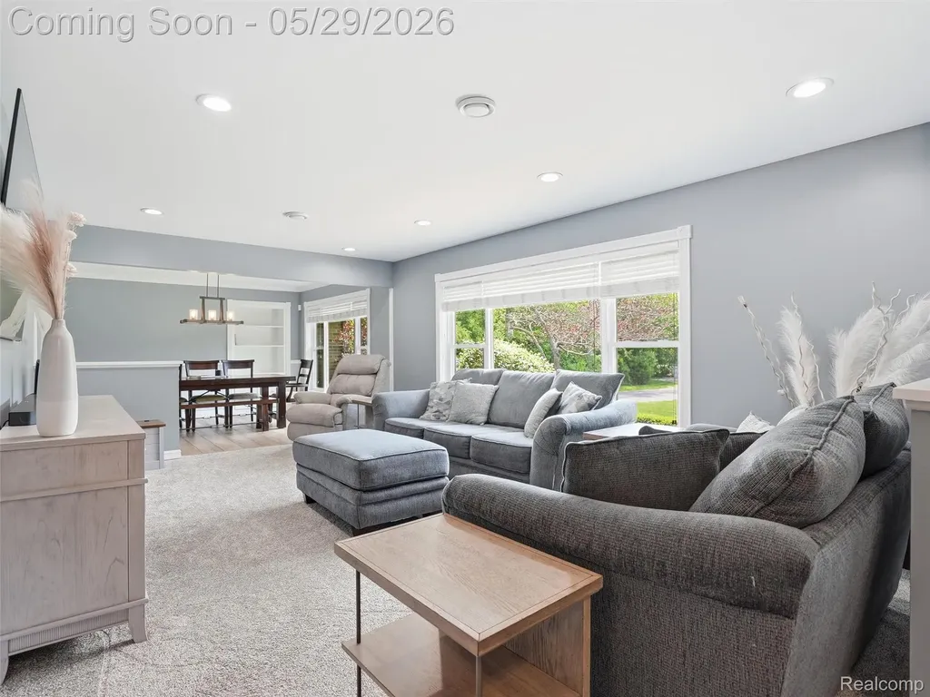 10839 9 Mile Road Green Oak Township MI 48189