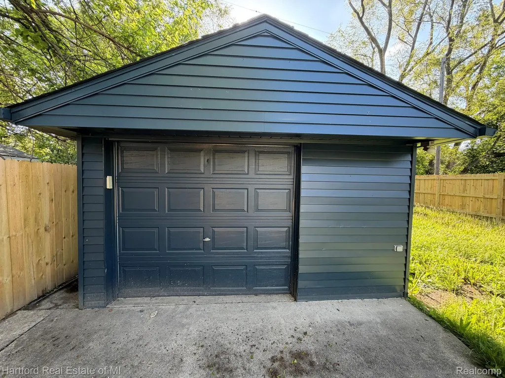 6212 Westwood Street Detroit City MI 48228