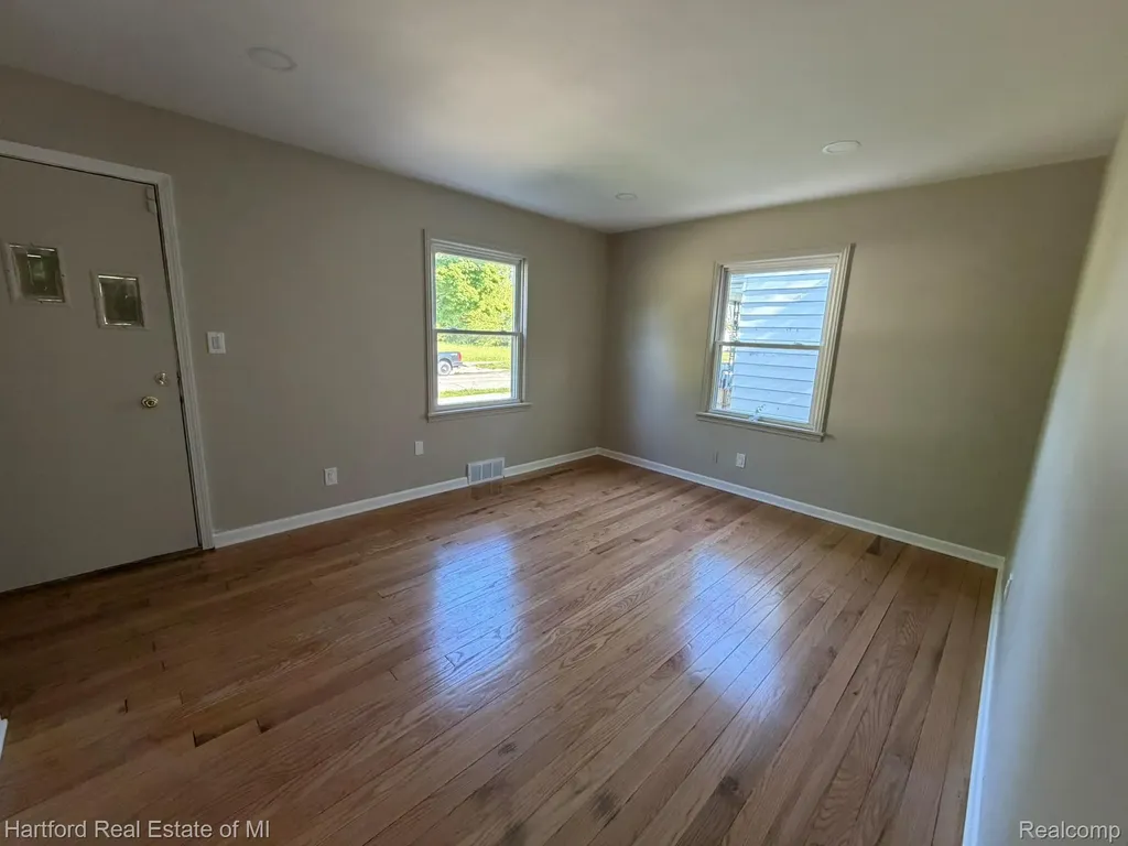 6212 Westwood Street Detroit City MI 48228