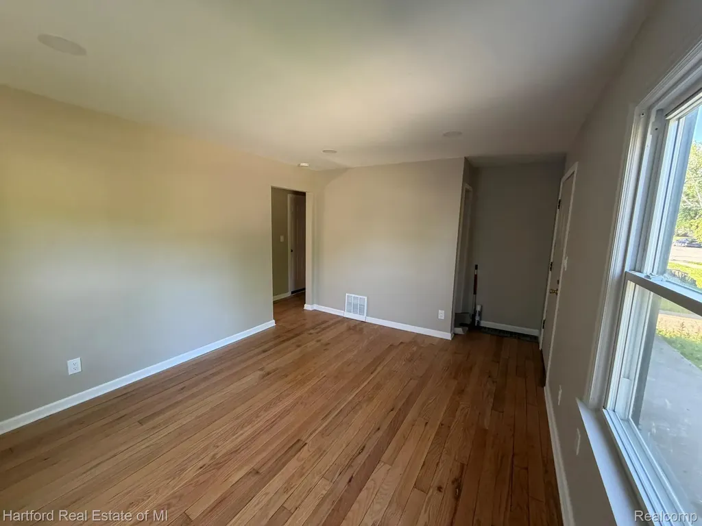 6212 Westwood Street Detroit City MI 48228