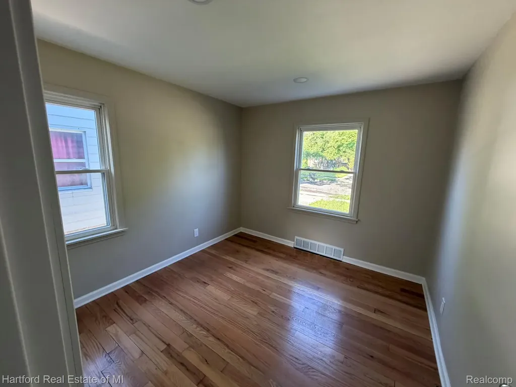 6212 Westwood Street Detroit City MI 48228