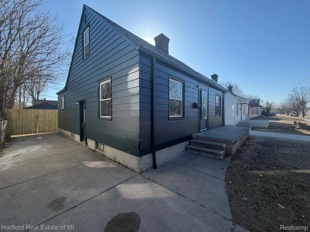 6212 Westwood Street Detroit City MI 48228