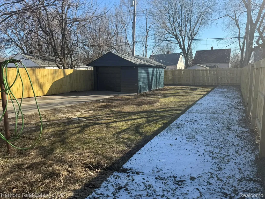 6212 Westwood Street Detroit City MI 48228