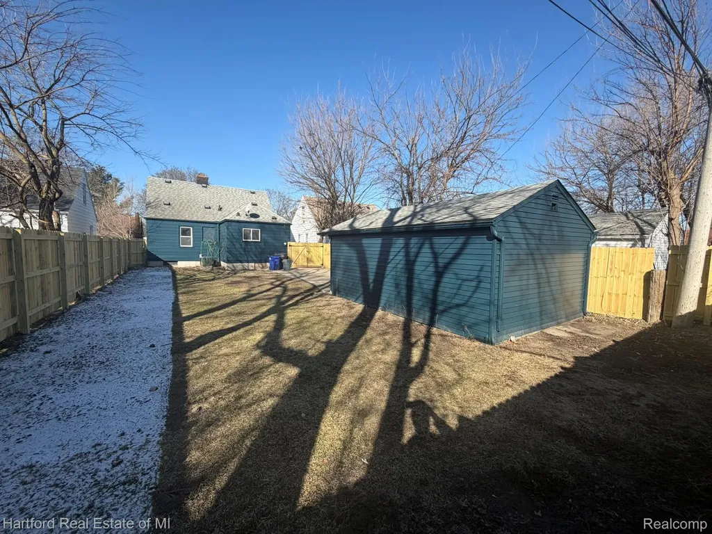 6212 Westwood Street Detroit City MI 48228