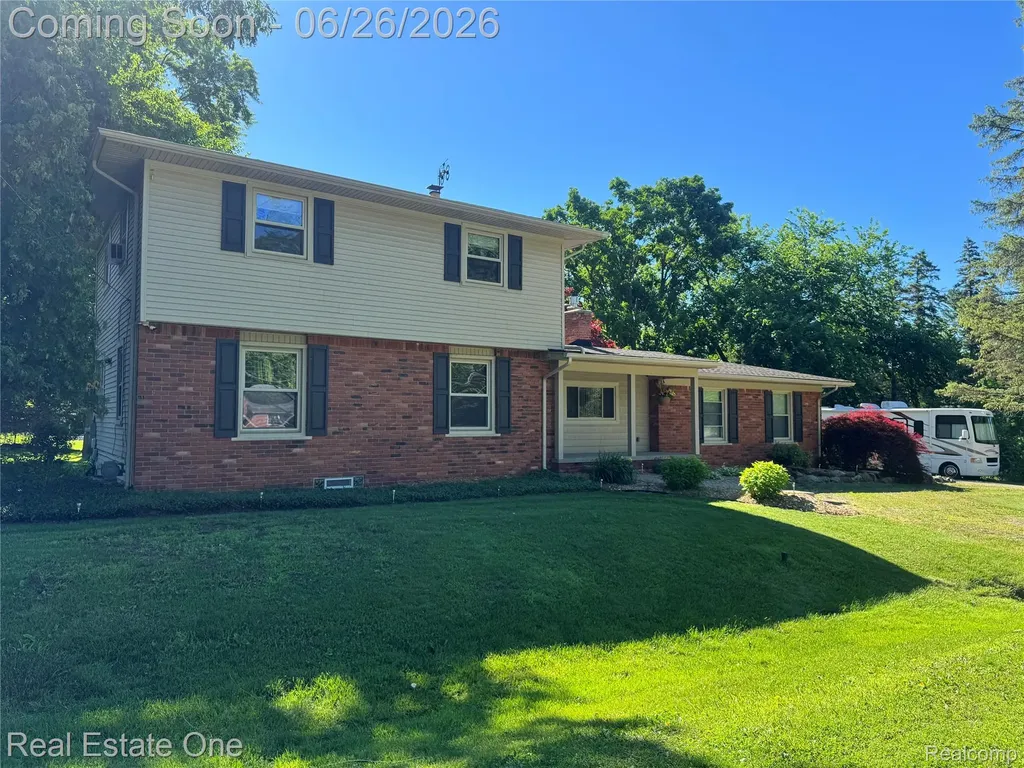 615 Willard Avenue Rochester Hills City MI 48307