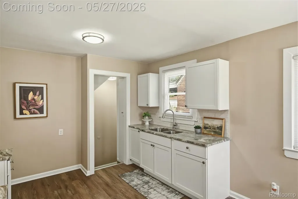 16605 Prevost Street Detroit City MI 48235