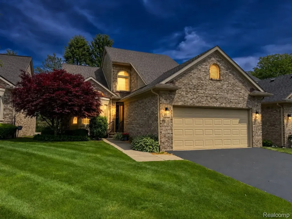 45325 Stonehedge Drive Plymouth Charter Township MI 48170