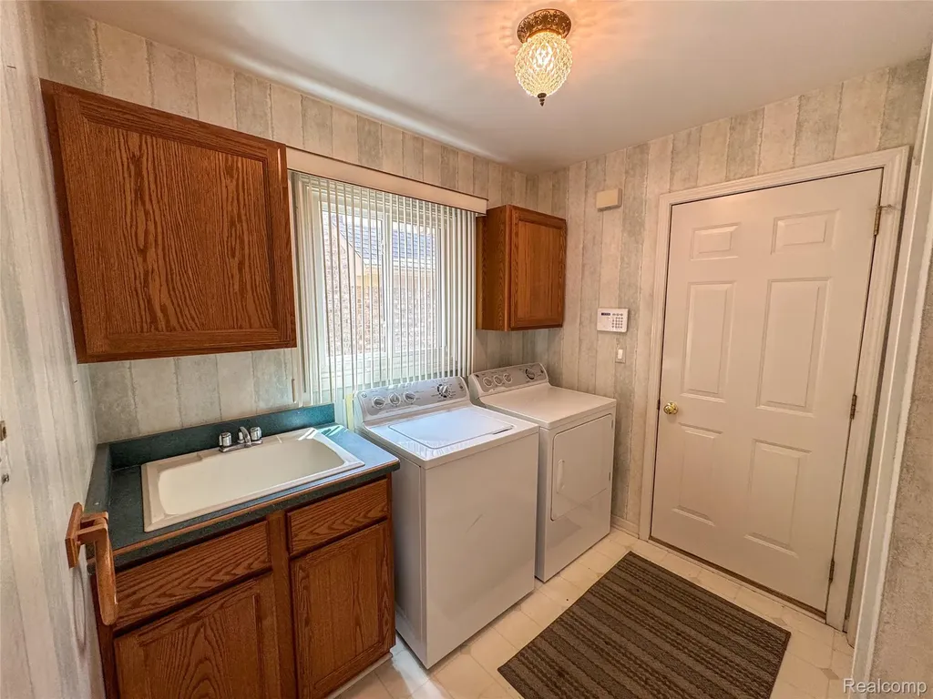 45325 Stonehedge Drive Plymouth Charter Township MI 48170