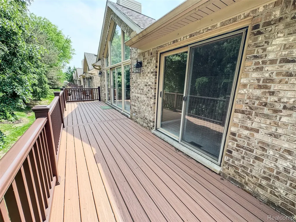 45325 Stonehedge Drive Plymouth Charter Township MI 48170